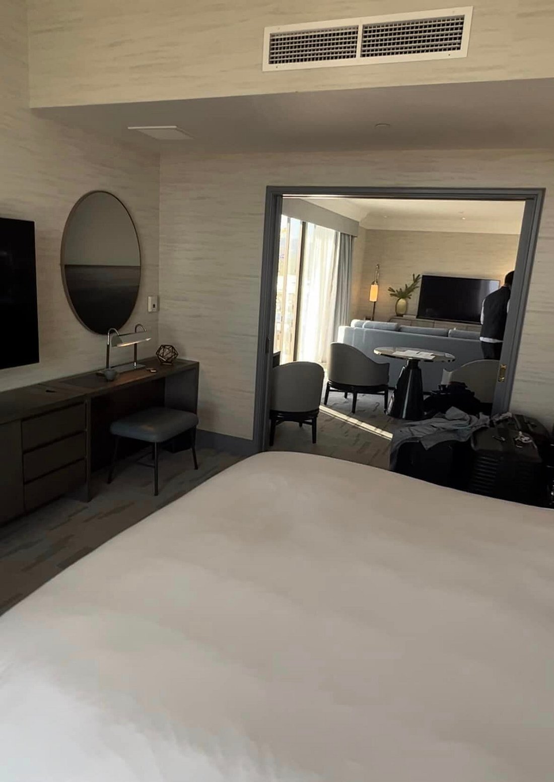 Guest bedroom at Beverly Wilshire, A Four Seasons Hotel