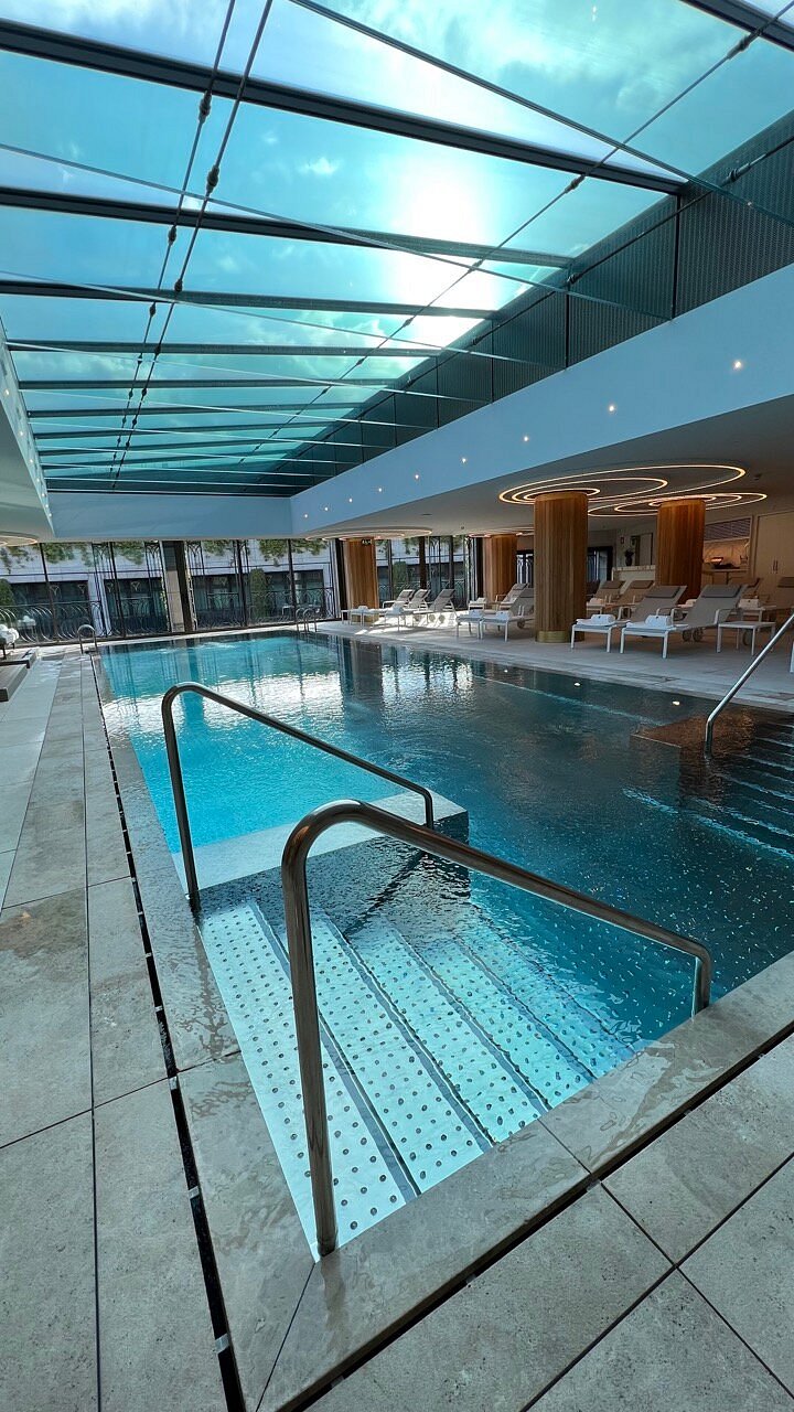 Rooftop pool at Four Seasons Hotel Madrid