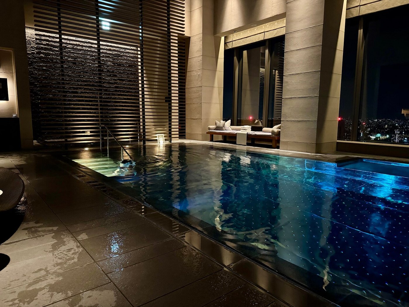 Hotel view at Four Seasons Hotel Tokyo at Otemachi