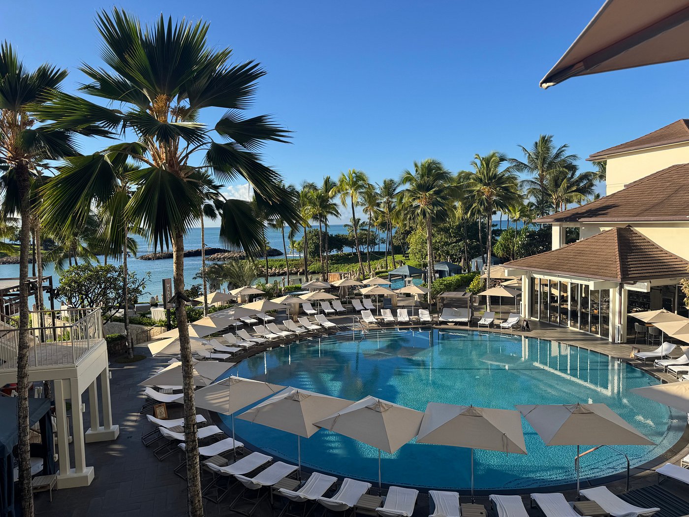 Pool and oceanfront grounds at Four Seasons Resort Oahu