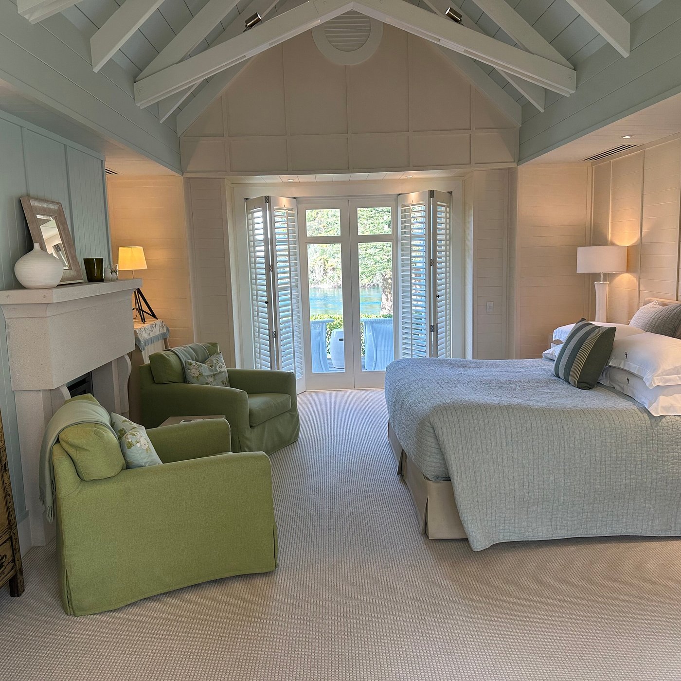 Guest bedroom at Huka Lodge