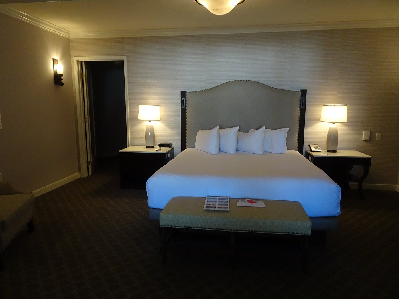 Guest bedroom at Hyatt Regency Huntington Beach Resort and Spa