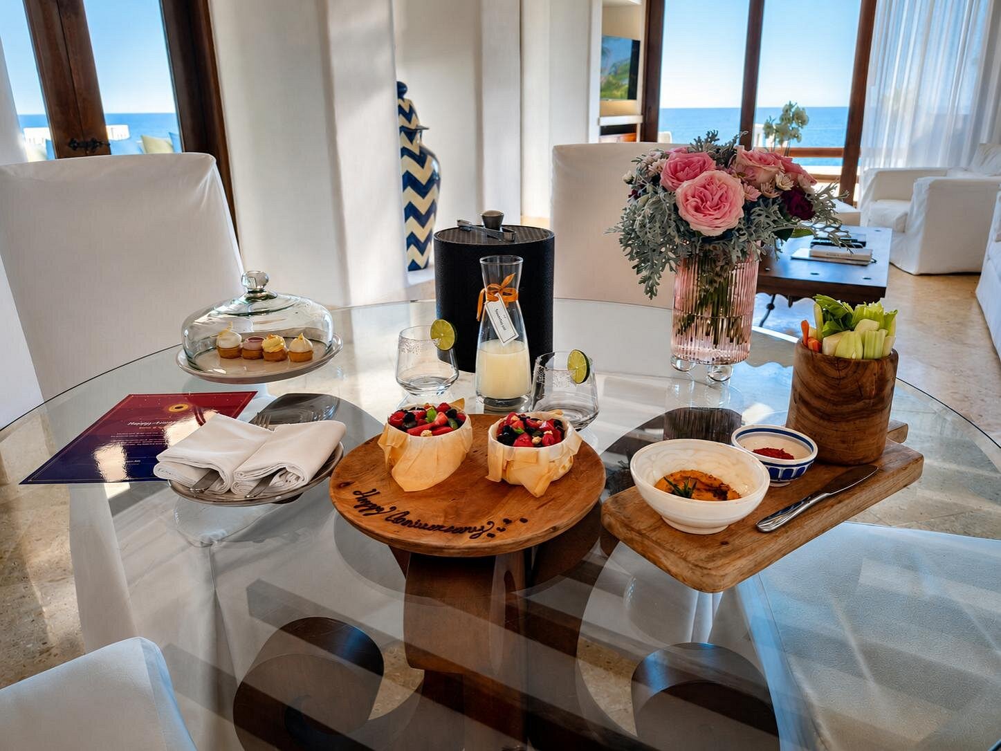 Dining at Las Ventanas al Paraíso, A Rosewood Resort