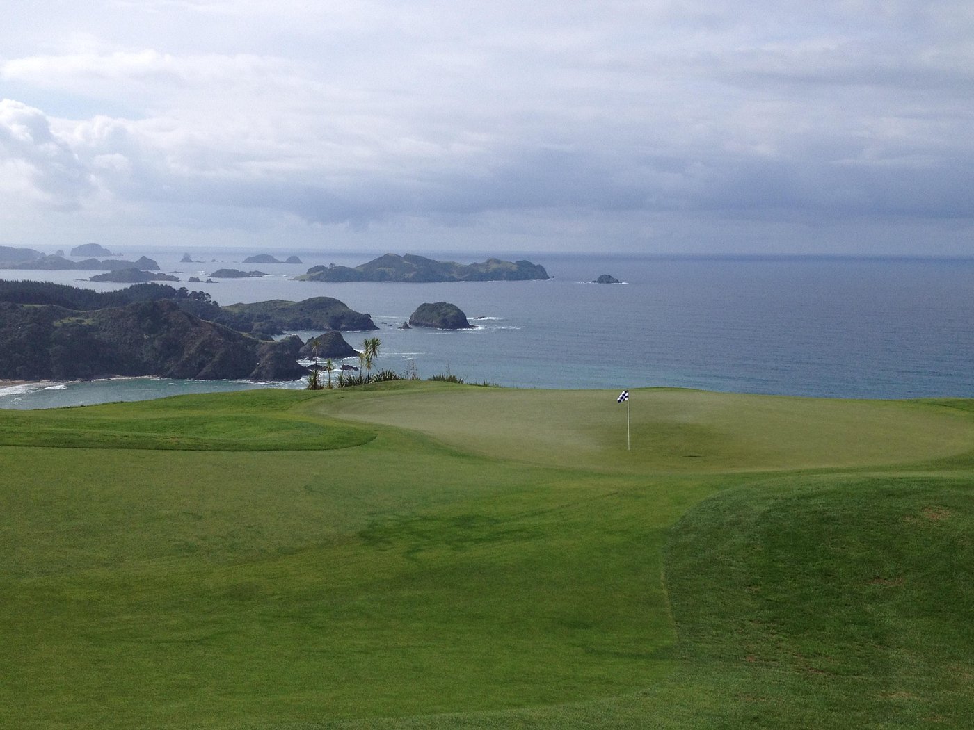 Golf course at Rosewood Kauri Cliffs
