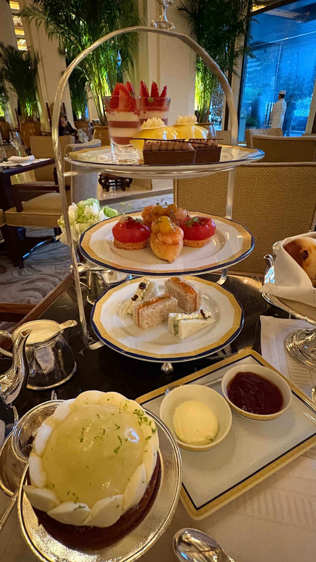 Afternoon tea at The Peninsula Hong Kong